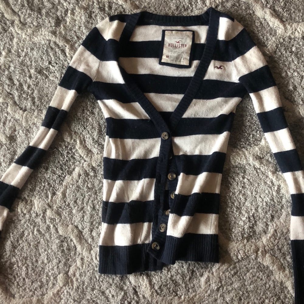 Hollister sweater